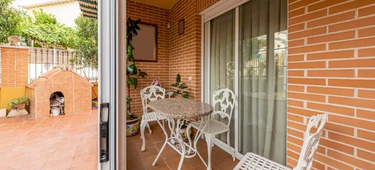 Adding Porch Enclosures To Your Home in Fredricton, ON